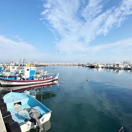 Seaside Makenzie- 50m To Lárnaka